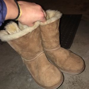 Bow Uggs